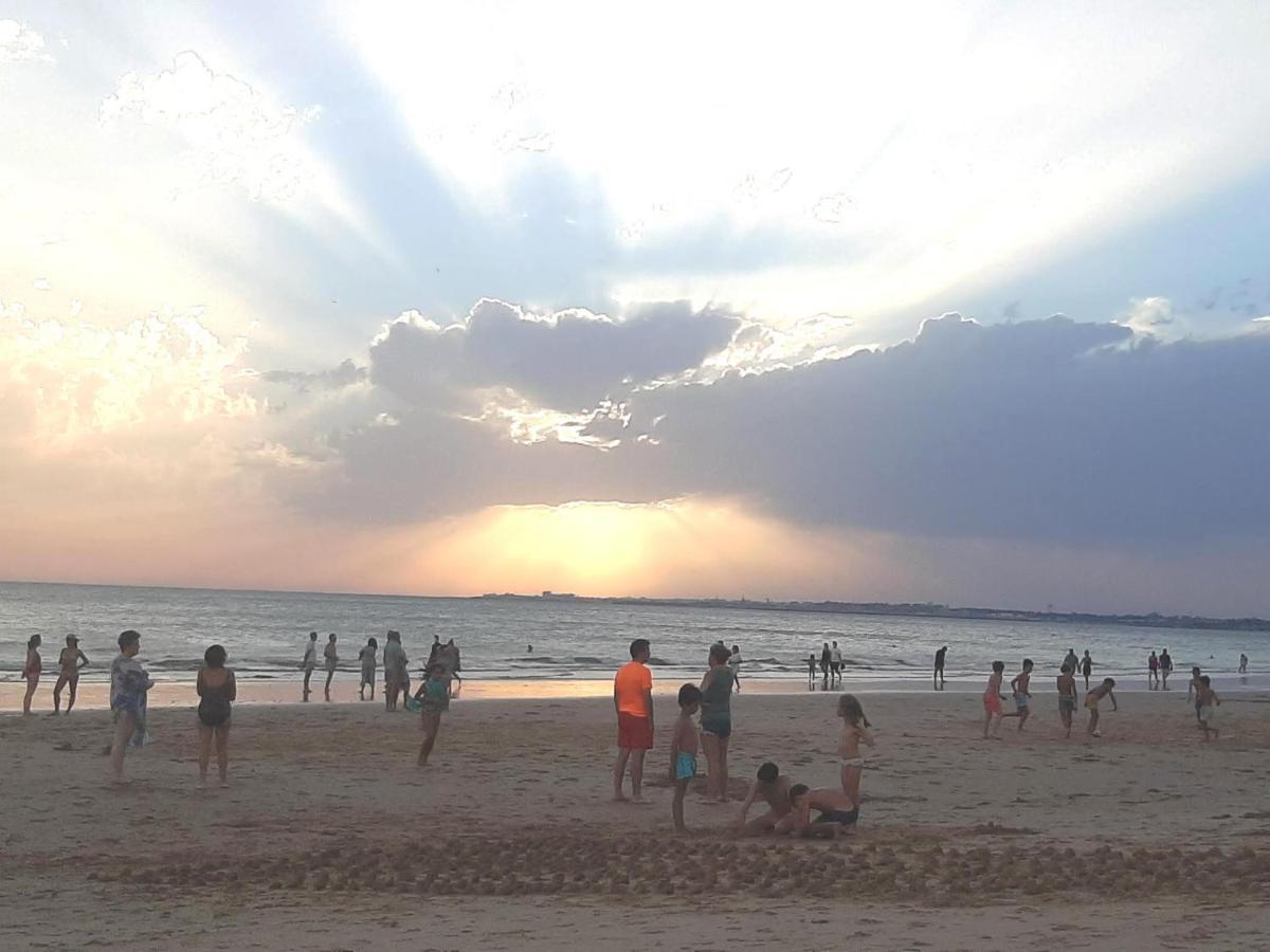 Vivienda Vistahermosa Playa 엘푸에르토데산타마리아 외부 사진